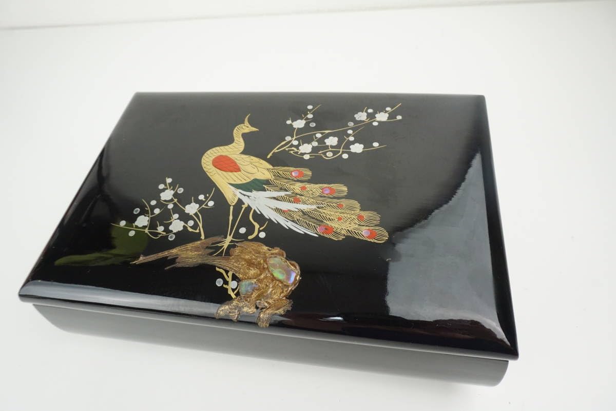 Amazon | MARUSOGEI 漆器 オルゴール 螺鈿 クジャク（孔雀）柄