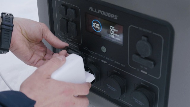 Amazon.com: ALLPOWERS R2500 V2 Portable Power Station 2500W (Peak