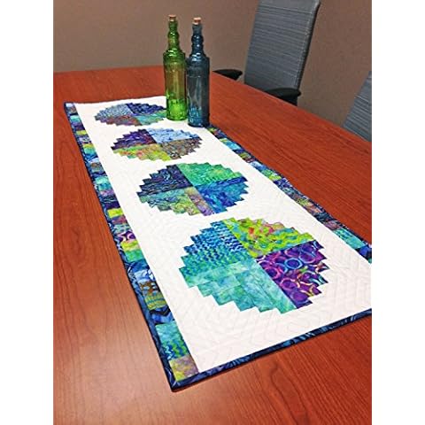 Roundabout Table Runner Curvy Log Cabin Quilt Pattern, by Cut Loose Press and Natural Comforts Quilting Cover