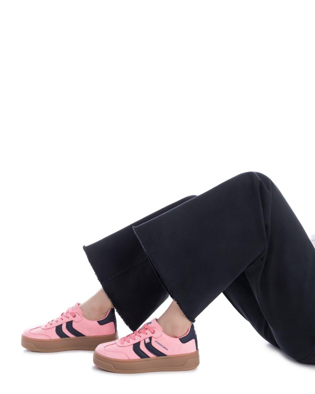 XTI - Zapatilla Mujer Rosa - Calzado Cómodo y Versátil - Moda Casual - Modelo 14458608 (Talla 39)