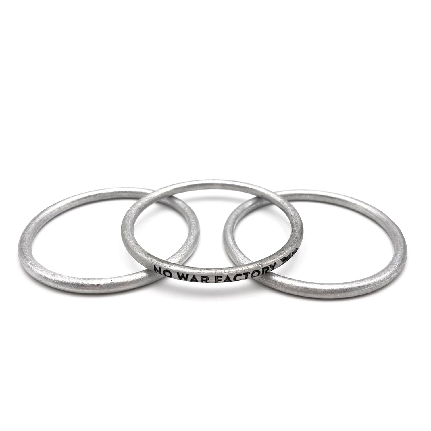 NOWAR FACTORY Set 3 Braccialetti Rigidi in Alluminio Riciclato, 2 Circolari con Incisione Artigianale, Cofanetto Regalo Etico, Fatto a Mano in Laos, Nichel Free
