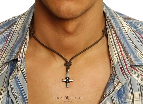 LOCAL LEAGUE Herren-Leder-Halskette mit Kreuz-Metall-Anhänger, Australischer Surfer-Stil, Verstellbar, Braunes Kordel für Männer, Freund, BEACH Party Surfen Urlaub Festival Einstellbar