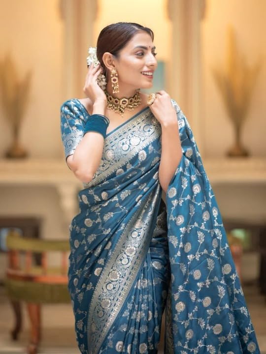 Image of Flosive Women's Soft Kangivaram Silk Saree With Copper Zari Weaving With Boluse