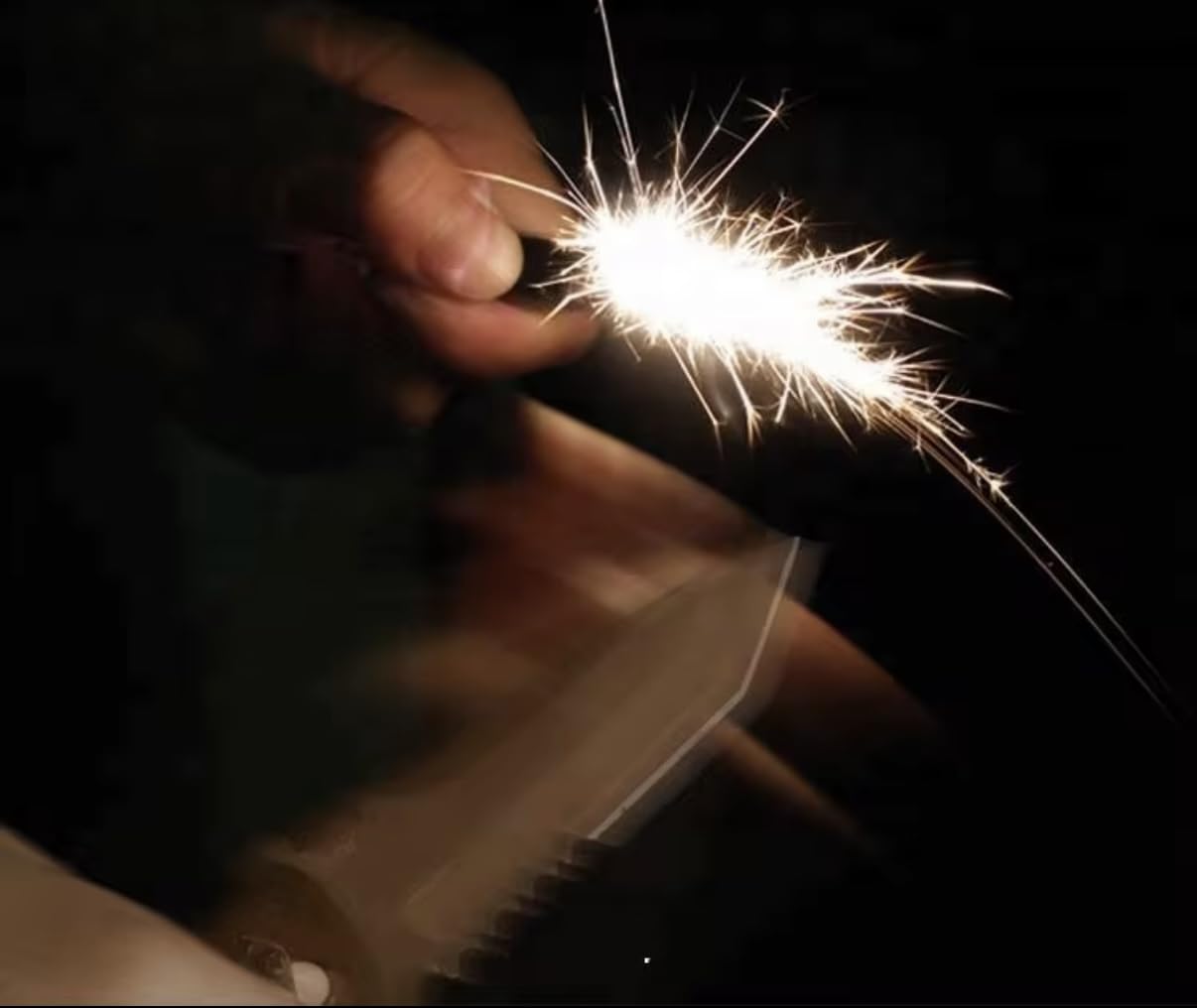 Outdoor Survival Kit Fire Starter Emergency Whistle LED Flashlight Hunting Multi Tool Tactical Survival Knife