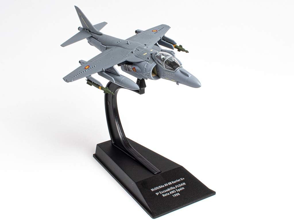 OPO 10 - Military Fighter Aircraft 1/100 McDonnell Douglas McDD/BAe AV-8B Harrier II+ Spain 1998 (CP06A)