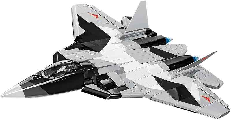 Enemy Strike Jet TOP Gun: Maverick™, 1:48 Scale, 851 Pieces | Pad-printed details, moving parts, opening cockpit, weaponry, display stand, 1 figure, parts made in the EU, ages 8+