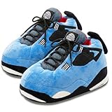 Les chaussons s'adaptent à toutes les formes de pied grâce à leur matière douce en peluche