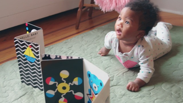 Image of Tummy Time!: A High-Contrast Fold-Out Book with Mirror for Babies