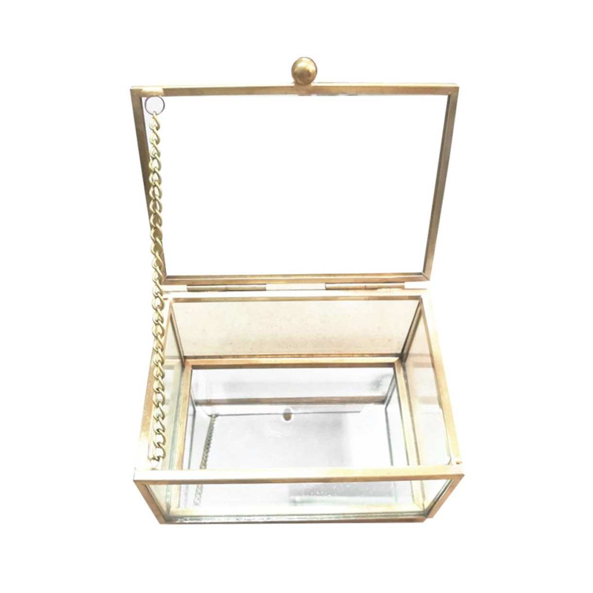 Boîte à bijoux pour ranger vos colliers sur la coiffeuse de votre chambre parentale