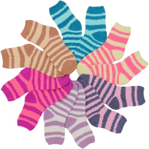 Image of ToBeInStyle Women's Pack of 6 Assorted Style Winter Socks