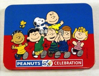 Amazon.co.jp: Peanuts 50歳のお祝いコレクター缶 トランプ2組付き