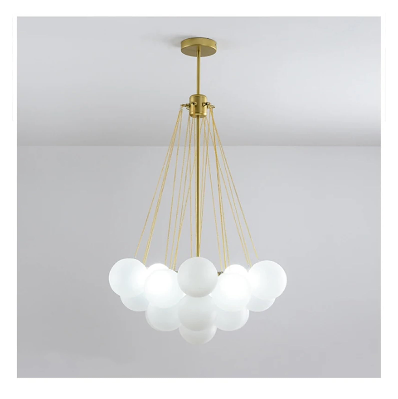 Suspension boule en verre dépoli pour éclairage table salle à manger