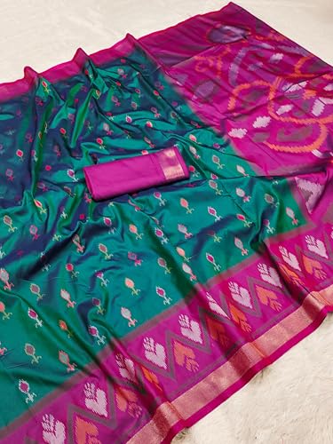Image of Women's Pochampalli Silk Blend Saree with Unstitched Blouse Piece