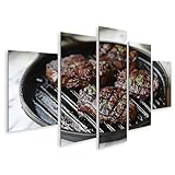 islandburner Bild auf Leinwand DREI saftige Steaks brutzeln auf glühendem Grill, verbreiten delikate Aromen Küche Steakhaus/Grillrestaurant Wandbilder Bilder