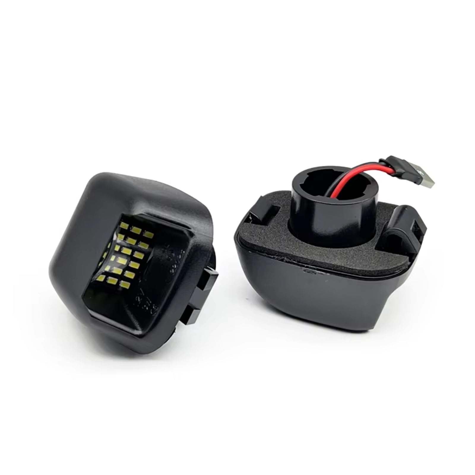 Luces matrícula LED Nissan Navara D40 y Xterra ideales para viajes nocturnos y rutas overland 8