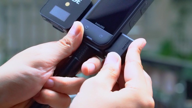 Amazon.com: CYNOVA Invisible Mic Cold Shoe for Insta360 X5, RØDE