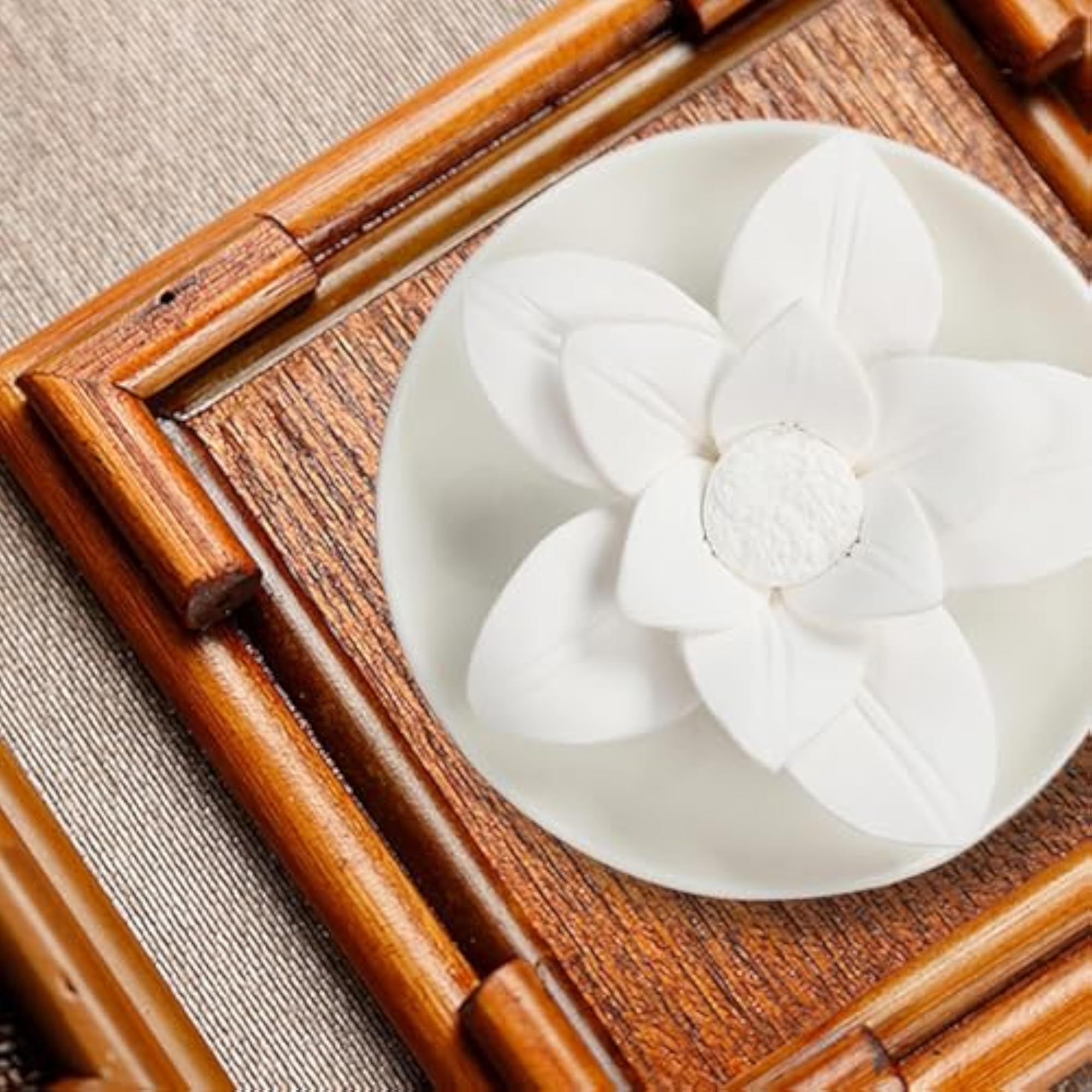 Flower Aroma Diffuser, Passive Floral Design for Home