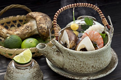 Amazon.co.jp: 松茸 国産松茸 蕾・軸太 大型極上品 200g 会津産・岩手