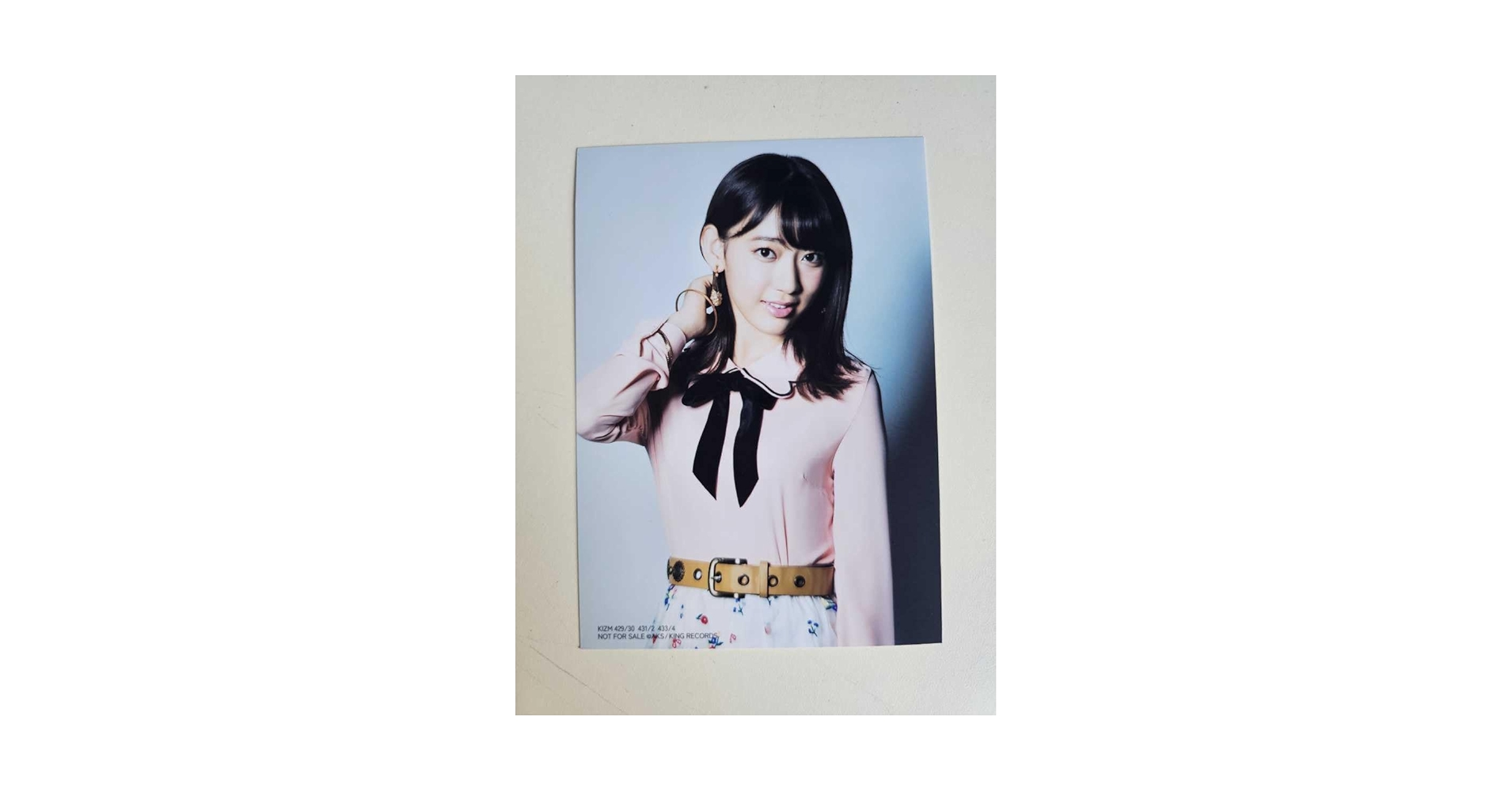 宮脇咲良　直筆サイン入り生写真　2L版　漫画アクション　HKT48 抽プレ 71nShqCfFvL._UF350,350_QL50_.jpg