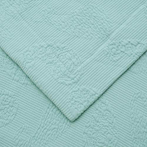 Image of BNM Oversized Paisley Matelasse Cotton Bedspread, Jacquard Weave, Soft and Breathable, All-Season, Cozy and Lightweight, Perfect for Master or Guest Bedroom, Matching Pillow Shams, Aqua, King