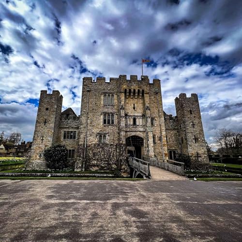 Visit Blighty: Hever Castle with Dr Owen Emmerson