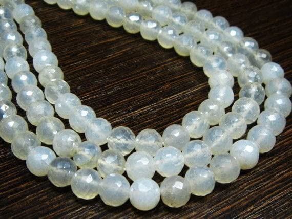 Mystic Chalcedony fil de perles facettées pour créer des colliers