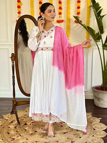 Image of Shiv Textiles Women's Chanderi Silk Embroidered Kurta Pant Dupatta Set(JDA-Kanika-White-M)