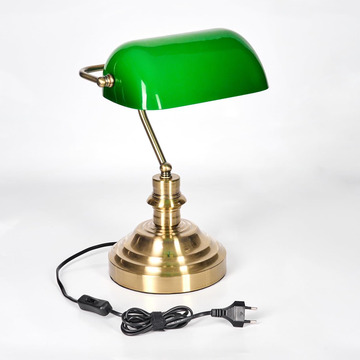 HOFSTEIN Tischleuchte Havsta, Tischlampe aus Metall/Glas in Messing/Grün/Weiß, traditionelle Bankerlampe, Schreibtischlampe für Büros im Retro/Vintage-Design mit Zugnschnur, Höhe 37,5 cm, 1 x E27