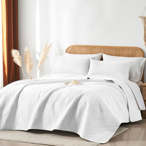 Ultrasonic King/Cal King Reversible Microfiber Quilt Set, White, King Quilt Bedding