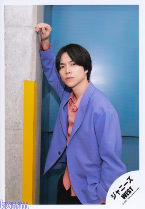 ジャニーズWEST 重岡大毅　公式写真　WEST. Amazon.co.jp: ジャニーズWEST 重岡大毅 公式写真 写真 フォト