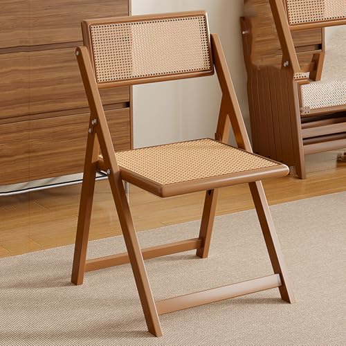 Chaise en bois vintage pour embellir votre terrasse et chambre