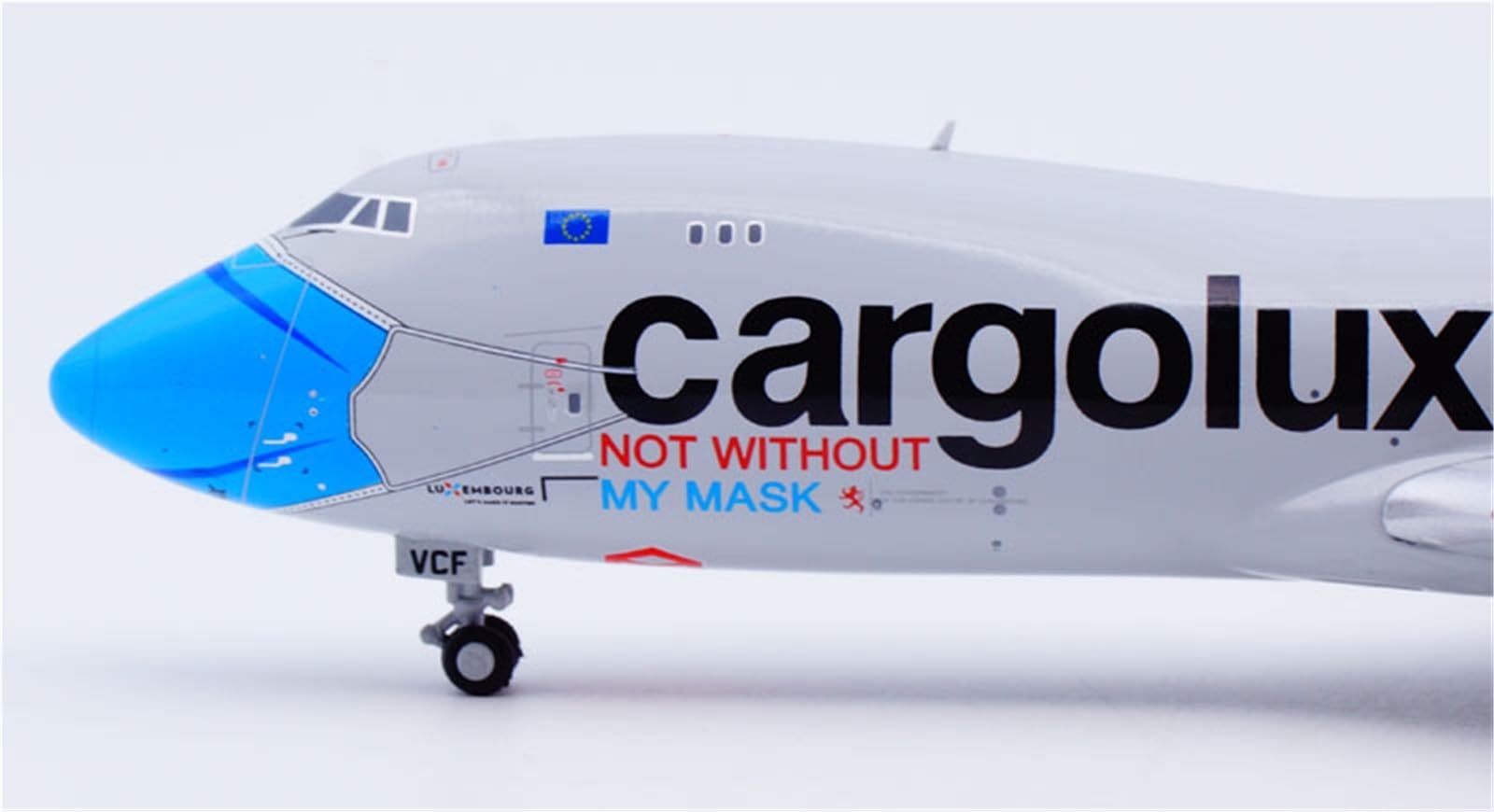 Repliki modeli samolotów dla Cargolux B747-8F LX-VCF 1:400 odlewany model samolotu – samolot w skali 19 cm ze stojakiem miniaturowy model samolotu