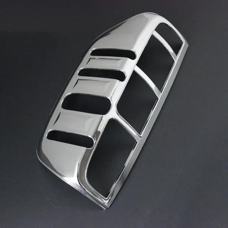 Feu arrière carcasse finition chrome premium Nissan Navara 2006-2013