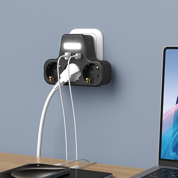 LED Gece Işıklı 3680 W Priz Adaptörü - 3'lü Akım Korumalı Priz + 2 USB ve 2 Type-C Girişli, Kablosuz Duvar Tipi Çoklu Şarj Adaptörü, Kısa Devre Koruma, Kompakt Tasarım