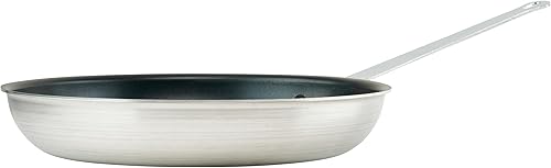 Winco Majestic - Sartén antiadherente de 14.38 pulgadas, 14 pulgadas, color negro, plateado