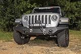 Ce pare choc avant Spartan avec embouts standard (SE), Conviens aux modèles : Jeep Wrangler JL 2018-2022 Jeep Wrangler Hybride 4xe 2021 &+ Jeep Gladiator JT 2021 &+ Attention les radars avant ne peuvent pas être montés sur ce pare choc.