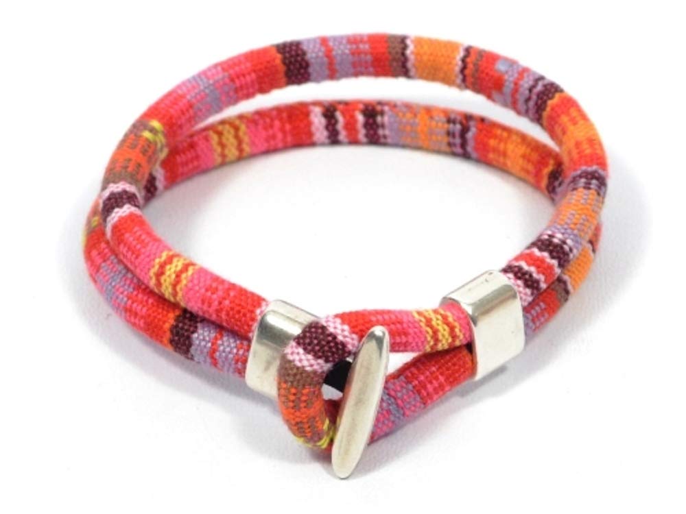 ethnic bracelet with silver clasp