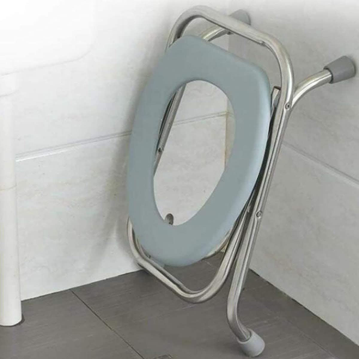 ポータブルトイレ，ポータブルトイレチェア，折り畳み式便器椅子 ポータブル便座 シャワー便器椅子 パッド入りシート付き 軽量 ベッドサ
