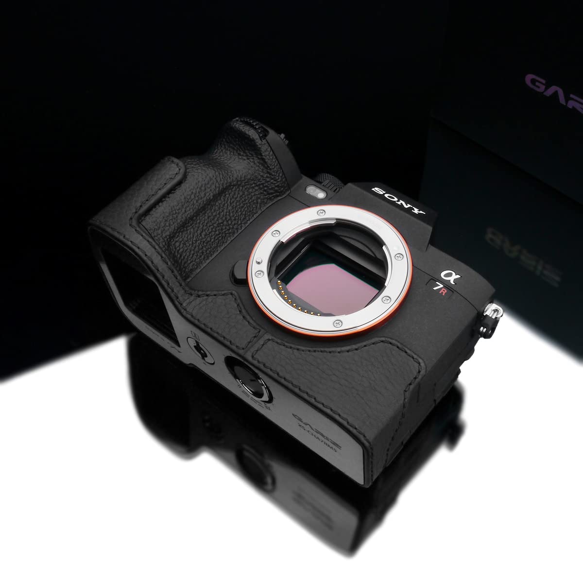 Amazon.com : Gariz XS-CHA7RM5BK Genuine Leather Half Case for Sony