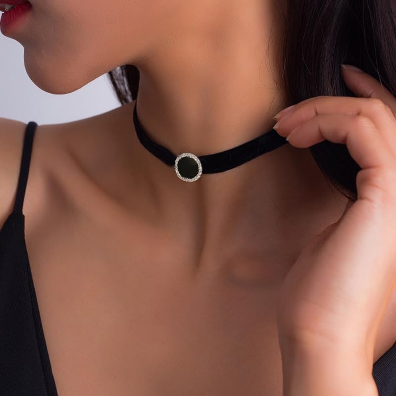 Black Choker Necklaces for Women 90s Red Black Velvet Choker Necklace Thick Thin Black Chocker Gold Tube Heart Circle Choker Necklace Lace Tatto Collar Necklace Goth Choker Jewelry2