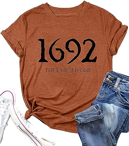 1692 They Missed One Shirt Women Halloween Salem Witch Tshirt Funny Letter Print Tees Casual Short Sleeve Tops