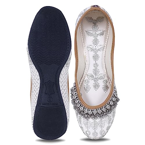 Image of DFR Women Rajasthani Embroidered with Payal Punjabi Mojari Juti Shoe