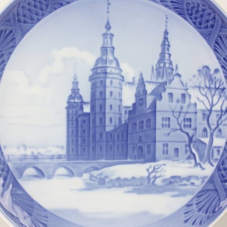 1953年 「フレデリクスボー城」 イヤープレート ロイヤルコペンハーゲ北欧北欧 Amazon.co.jp: 1953年 ロイヤルコペンハーゲン イヤー