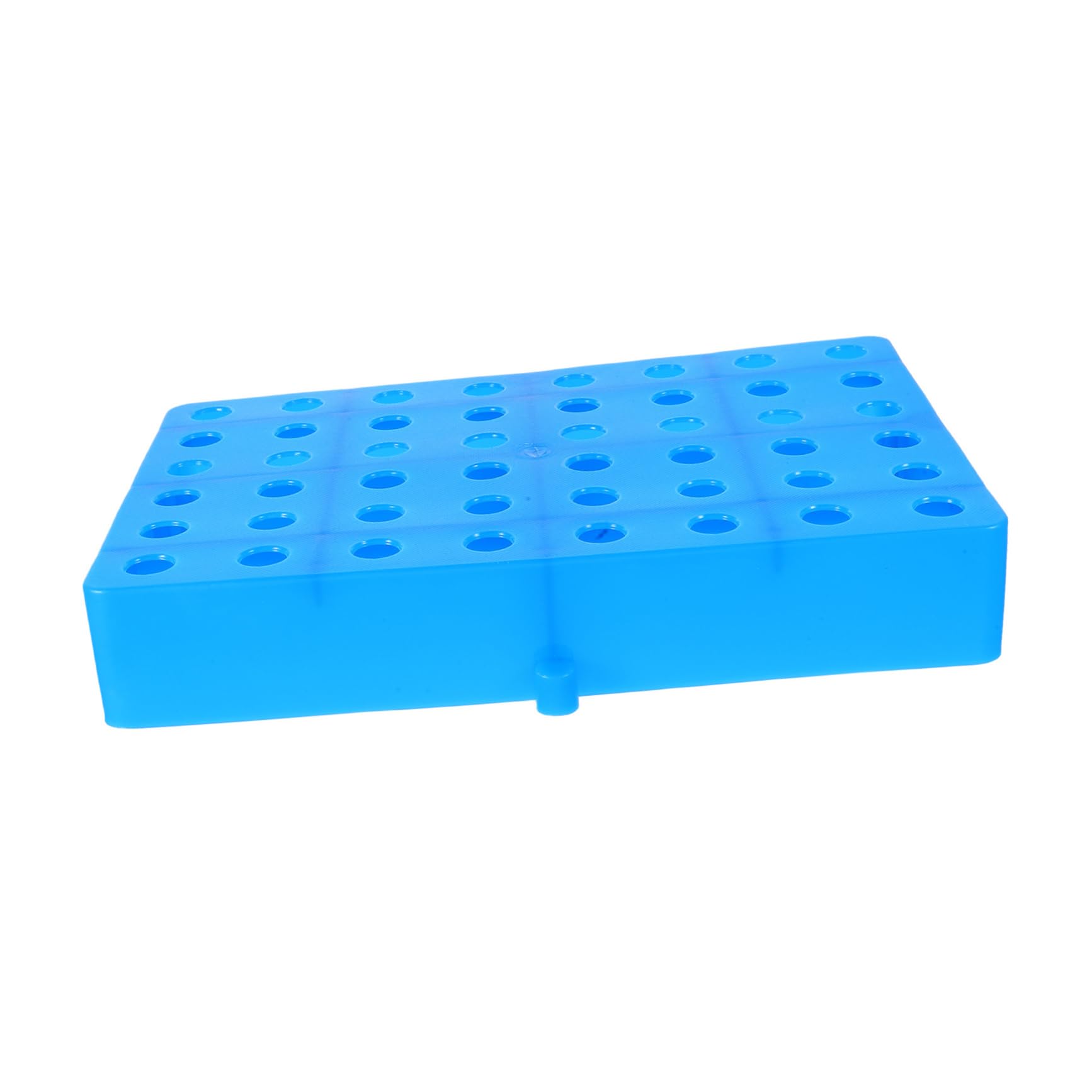 Palette plastique isolation humidité pour protéger les cartons au sol