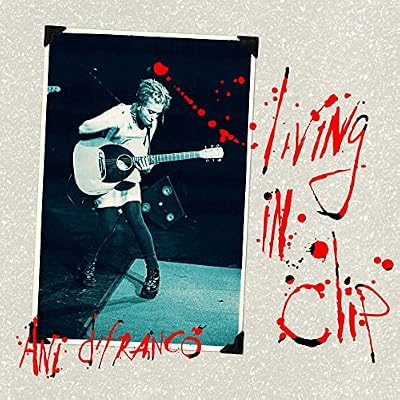Portada del vinilo Living in Clip de Ani DiFranco (3LP, vinilo azul marmolado, 25 aniversario)