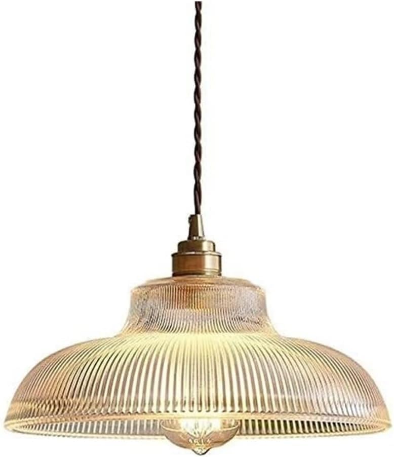 Suspension conique en verre pour illuminer votre table de salle à manger