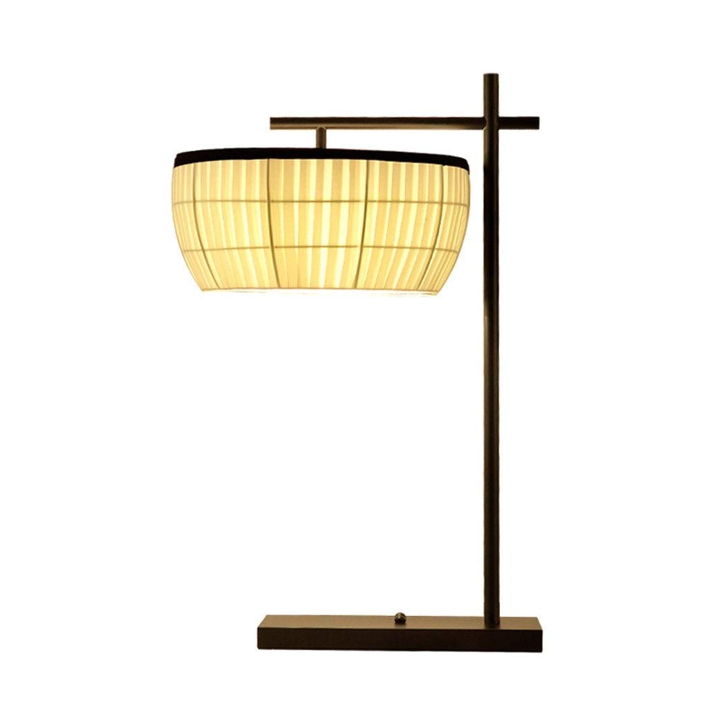 Lampe de chevet en fer pour une ambiance de chambre cocooning