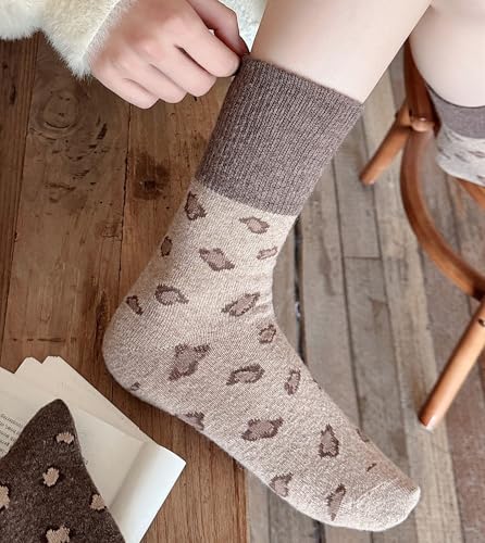 Image of Women's Leopard Animal Cheetah Print Crew Ankle Cotton Socks Size 5-9