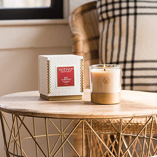 Votivo 10 oz Holiday Candle - Red Currant