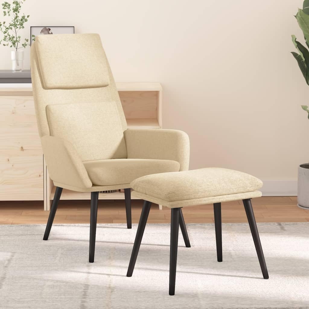 Fauteuil de lecture confortable couleur crème pour un coin salon cosy